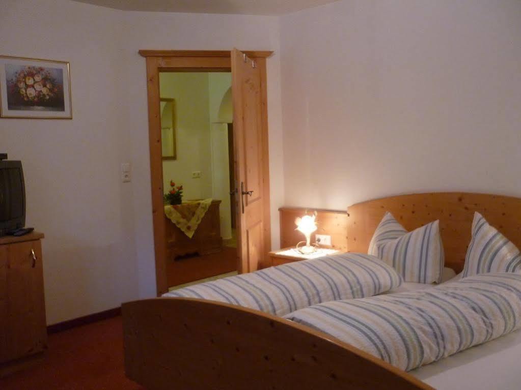 Ferienwohnung Haus Bergzauber Neustift im Stubaital Exterior foto